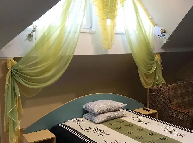 U Olega Отель Трускавец